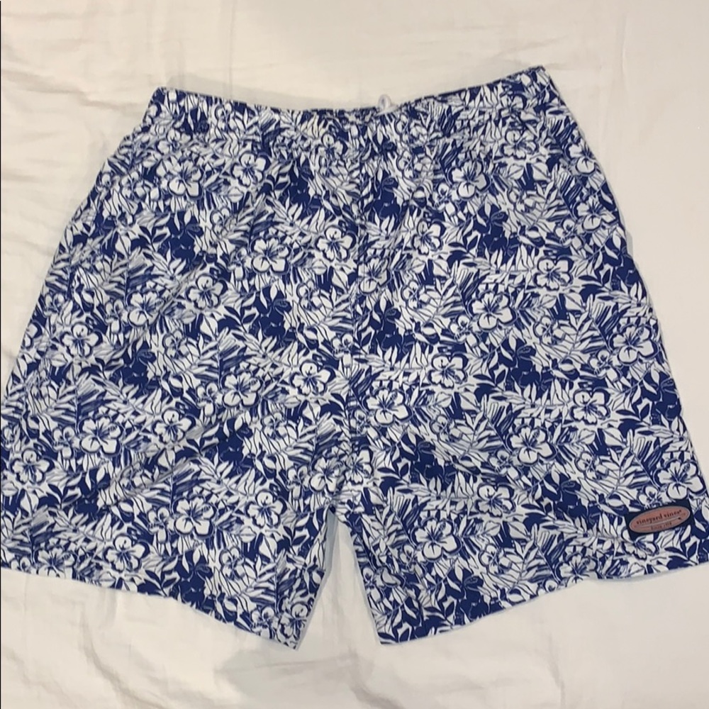 VINEYARD VINES BATHING SUIT! Medium